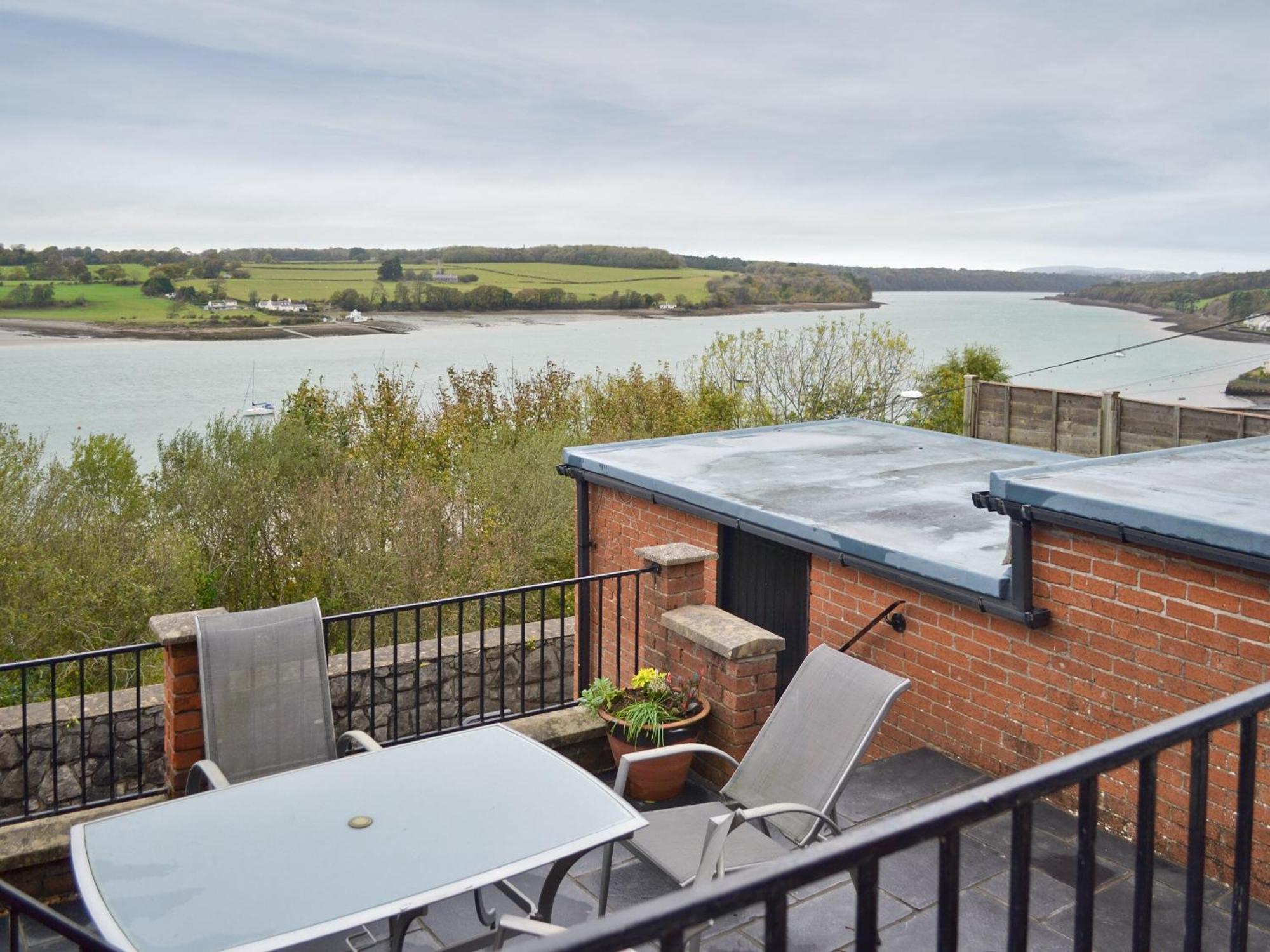 Llys Aled Villa Llanedwen Exterior photo